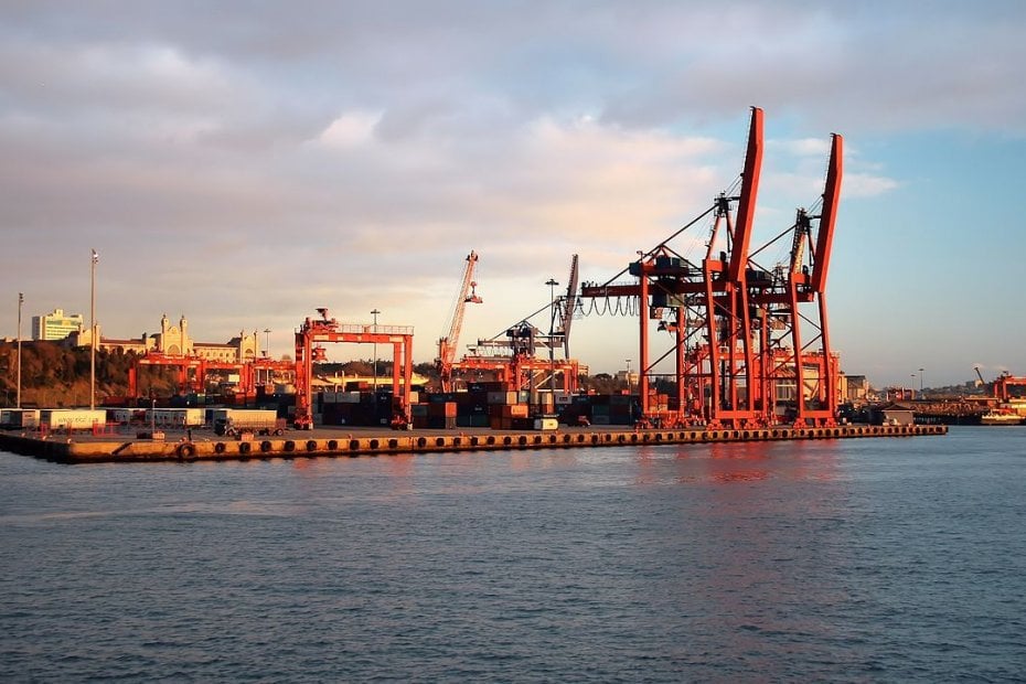 The Port of Haydarpaşa| Trem Global